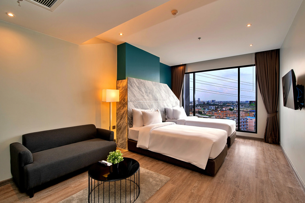 Отель Thaya Hotel Bangkok