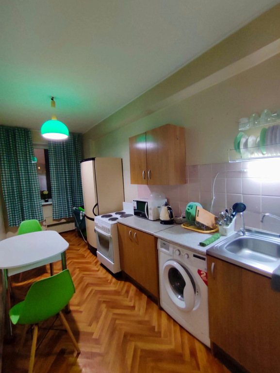 na Obrucheva, 35k2 Flat