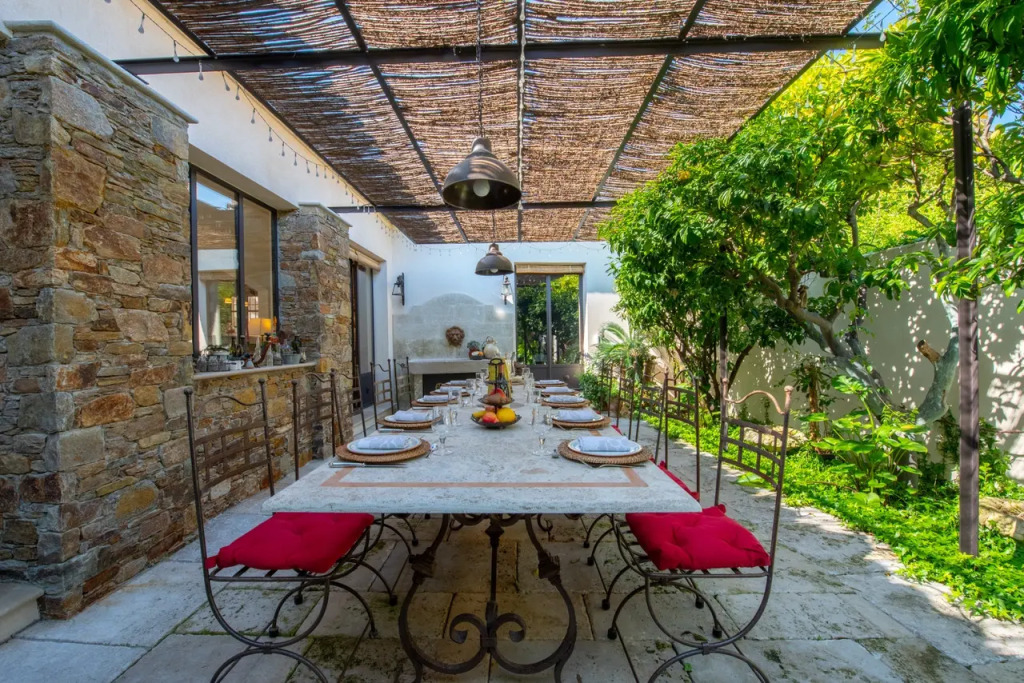 Гостевой Дом Auberge Des Maures