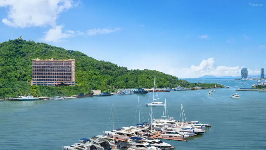 Отель Grand Metropark Bay Sanya