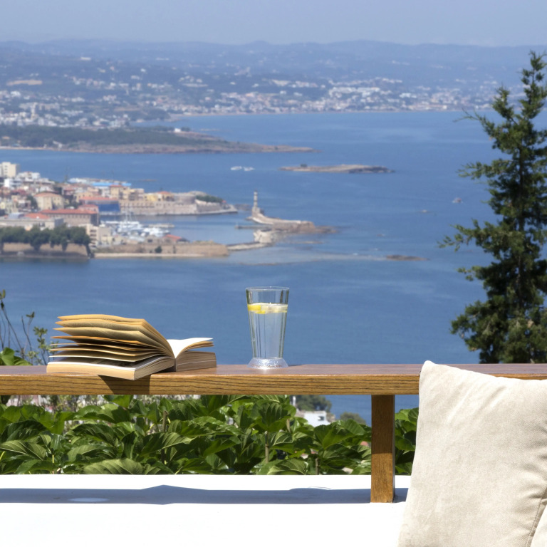 VILLA TERRA CRETA Luxury Retreat and Spa