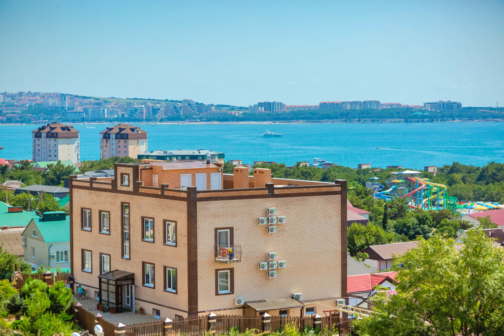 Квартира с Балконом и Шикарным Видом на Море от Home Group