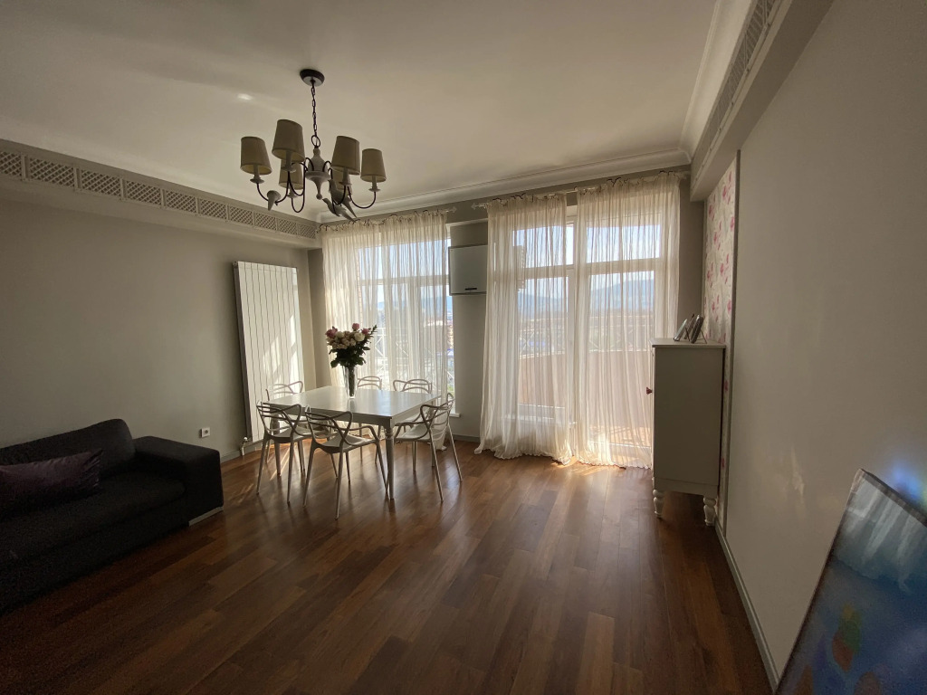 Caspian Apartments on Pearl