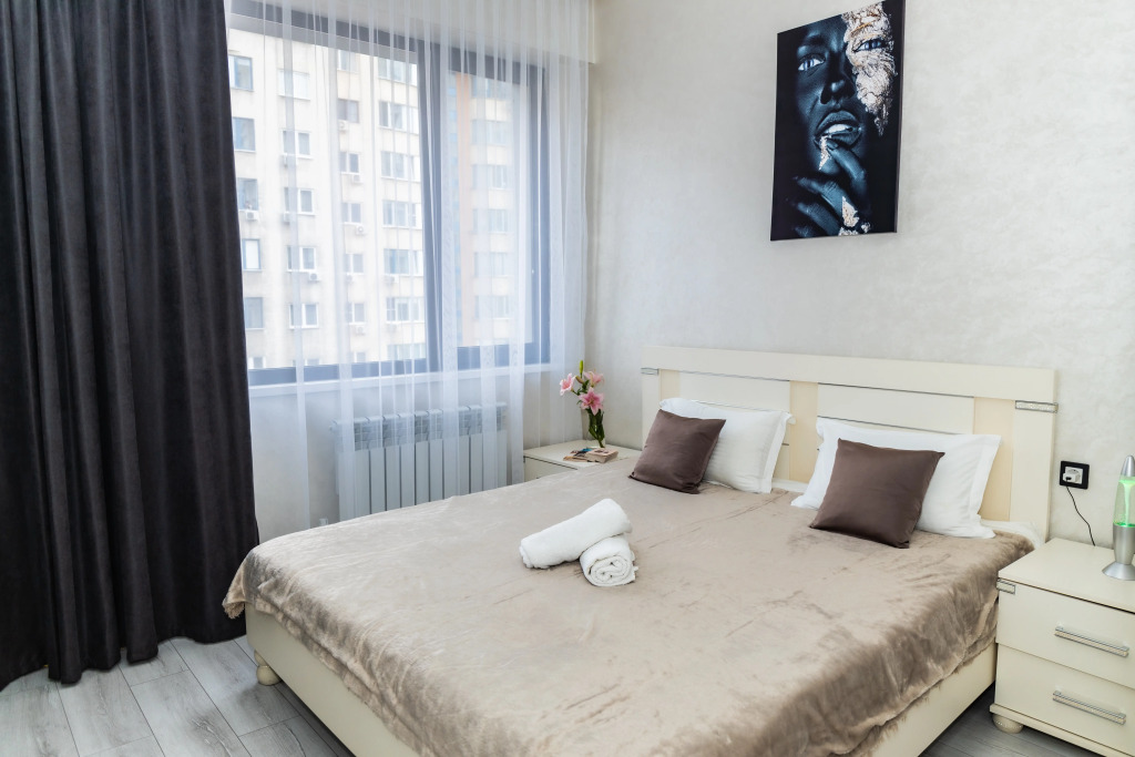 Квартира Reliable House возле ТРЦ ФОРУМ на Наурызбай батыра 127/4