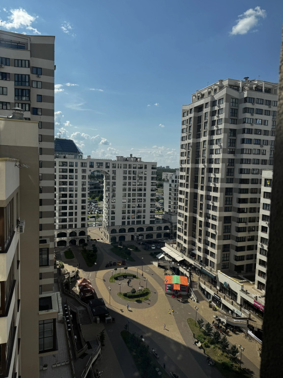 Квартира Современная трёшка возле Dana Mall