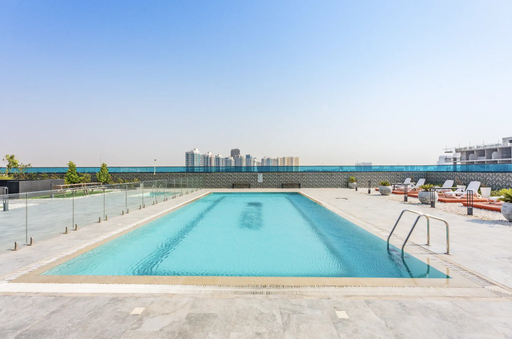 Апартаменты Stayis- Brand New Stylish Suite Studio apartment Dubai