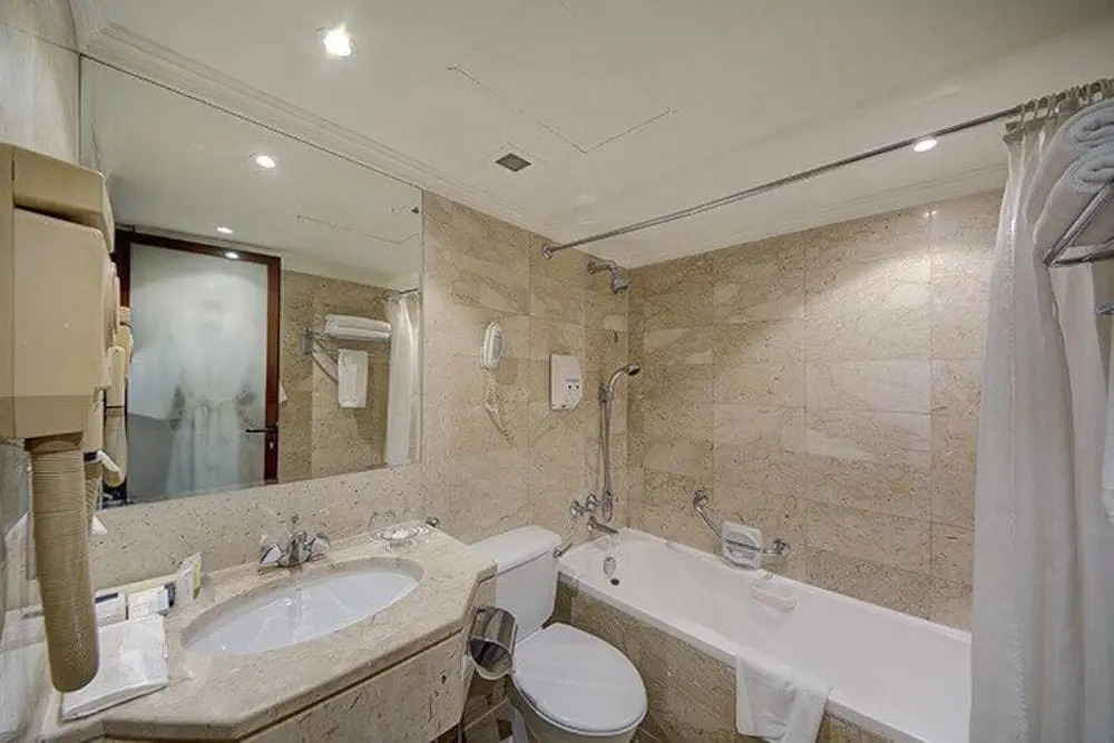 Royal Ascot Hotel