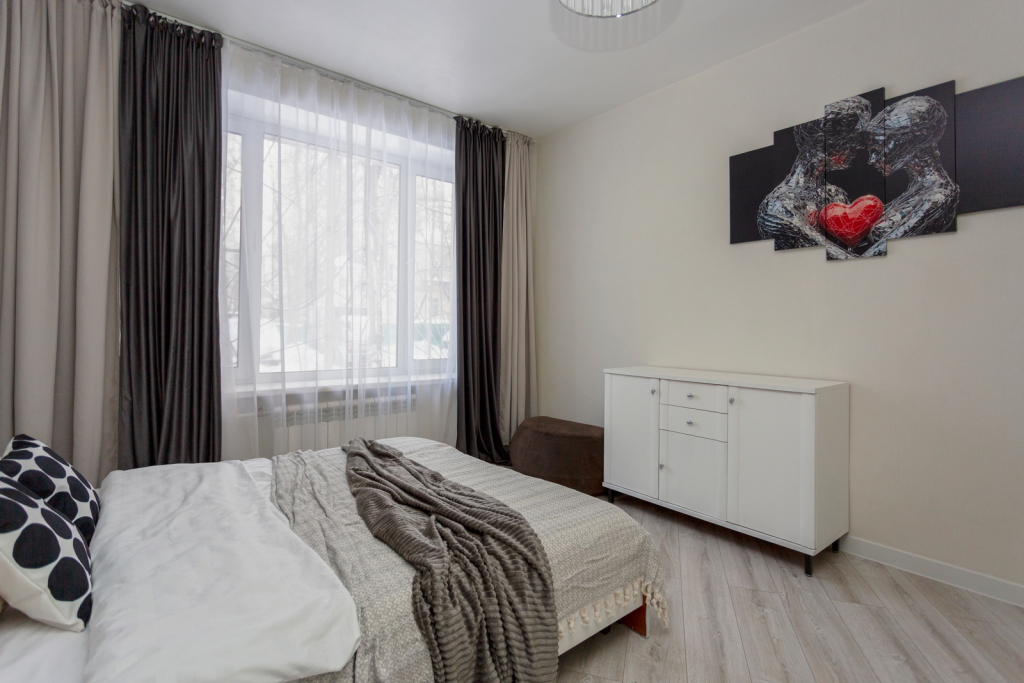 Na 2J Ulitse Sinichkina 24a Flat