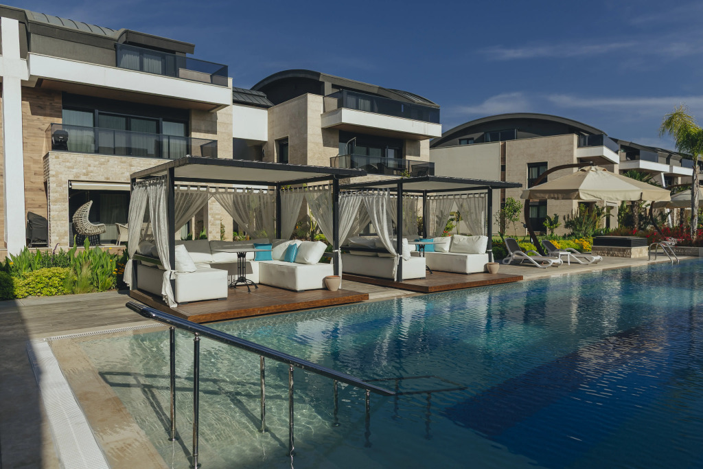 Luxury Garden Suites