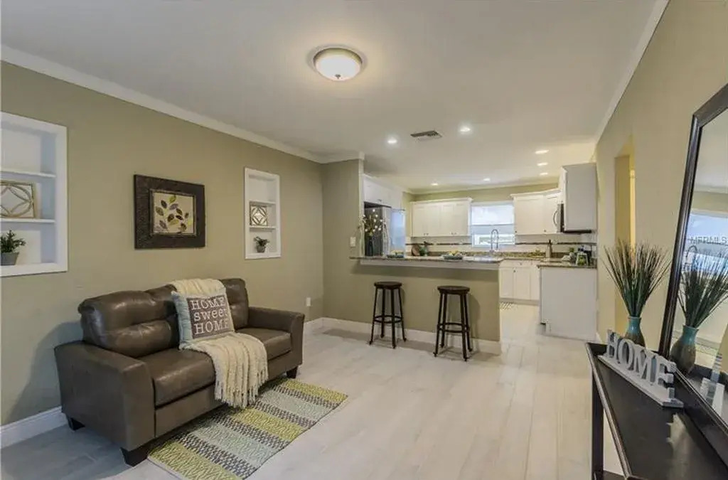 Гостевой Дом Stylish 3BR Home