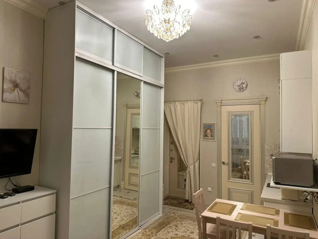 Апартаменты Уютная в Нахабино с Высокими Потолками и Балконом