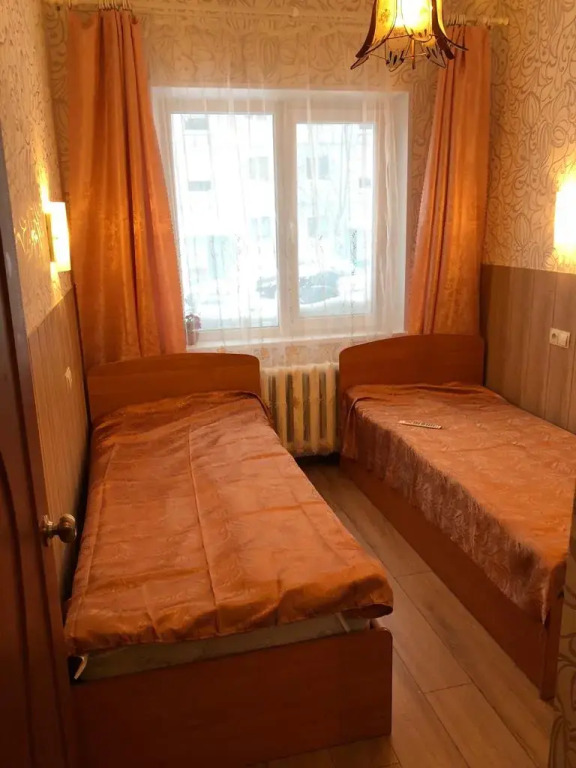 Квартира Трехкомнатная у горы Олимпийская 75