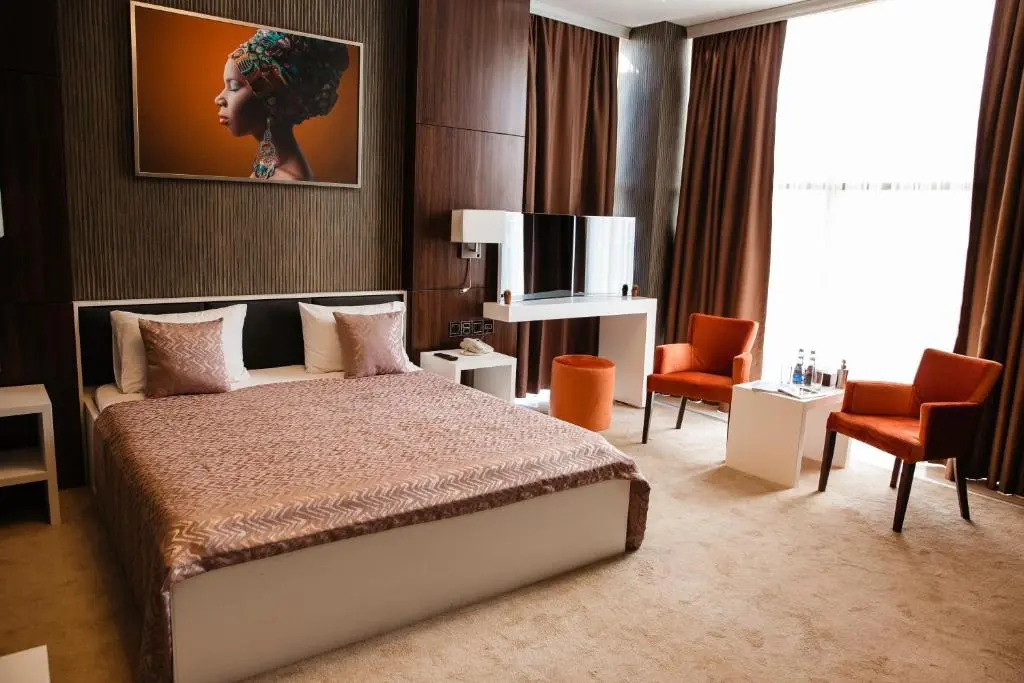 Hillmond Hotel