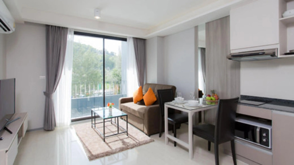 Отель ZEN Premium Surin Beach