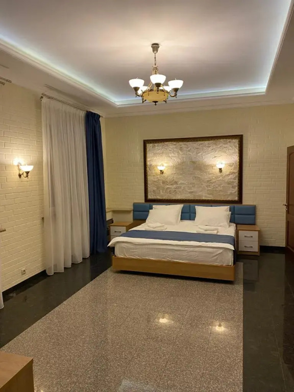 Mandarin Hotel
