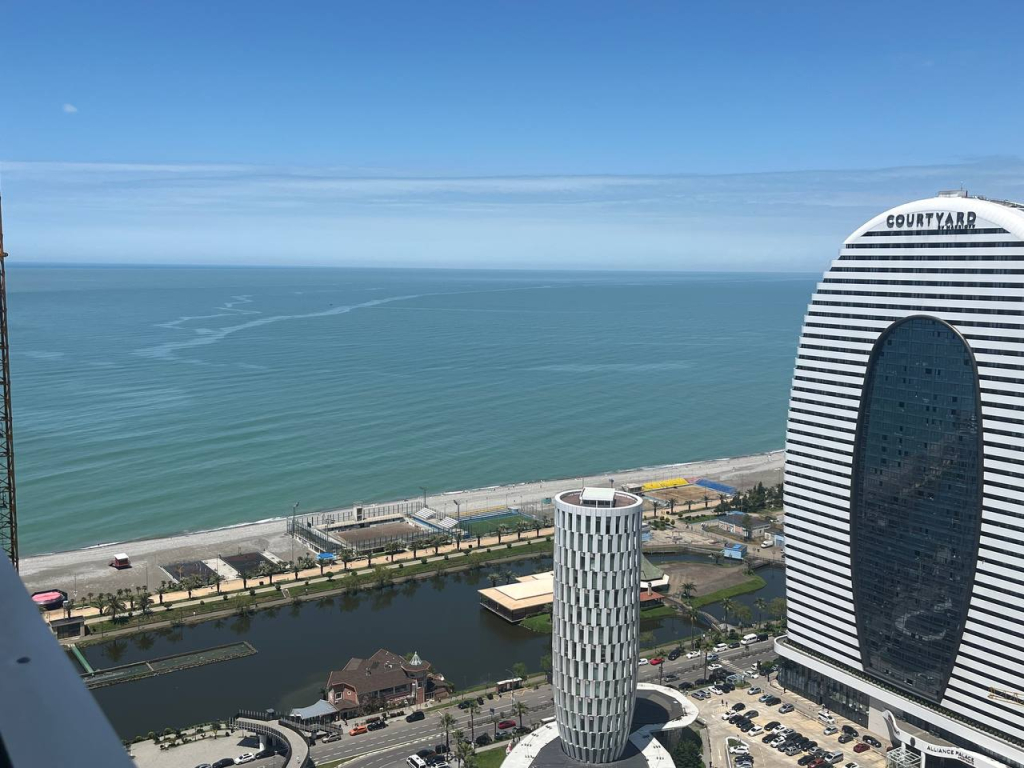 Апартаменты у моря в Апарт-Отеле Orbi City Аллея Героев 4009