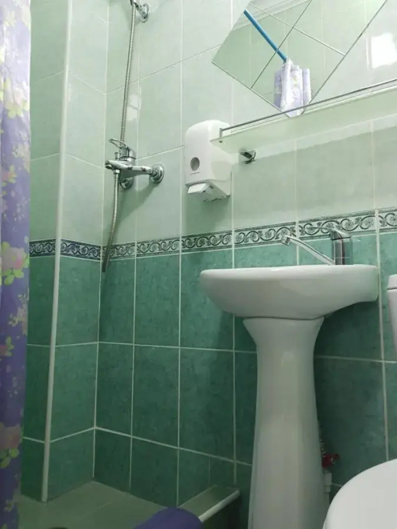 Отель Тахар