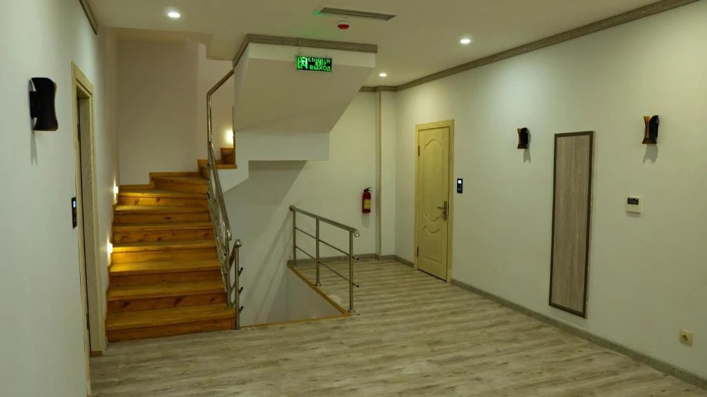 Отель Atrium