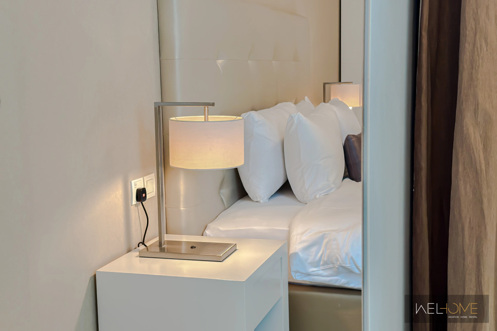 Апартаменты WelHome - Luxury Living in Business Bay 2BR + Maid's Room