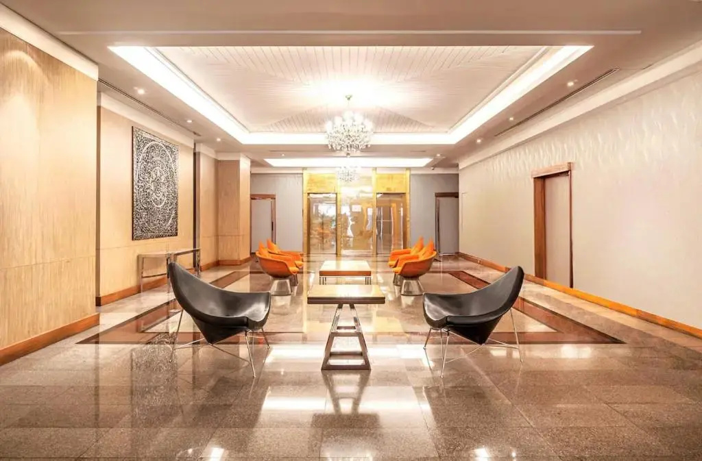 Отель Rembrandt Residences Bangkok