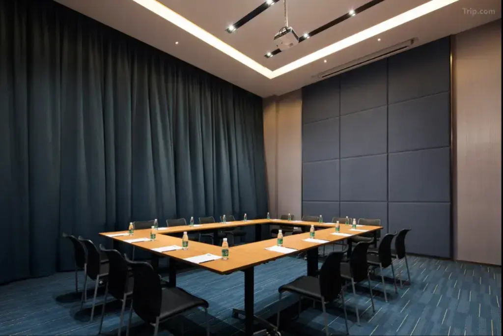Отель Hampton by Hilton Chengdu Kuanzhai Alley