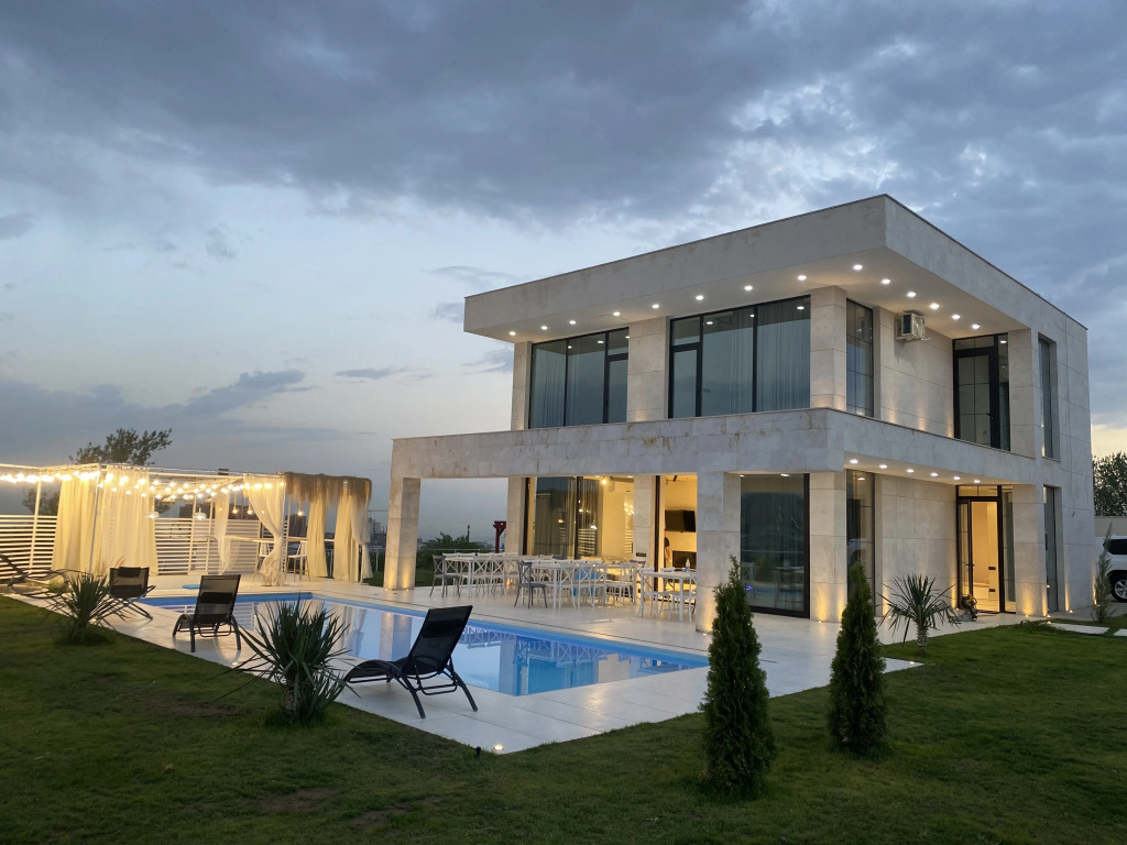 Отель White House Yerevan