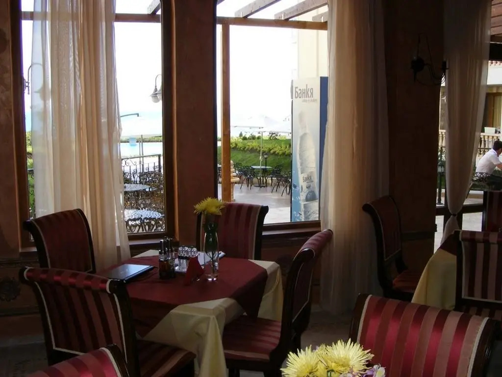 Апартаменты Menada Royal Bay