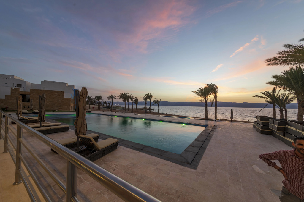 Отель Luxotel Aqaba Beach Resort & Spa Hotel