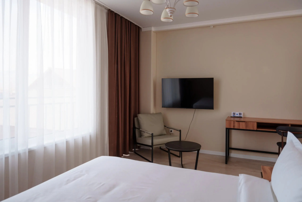 Отель Ton Azure Hotel