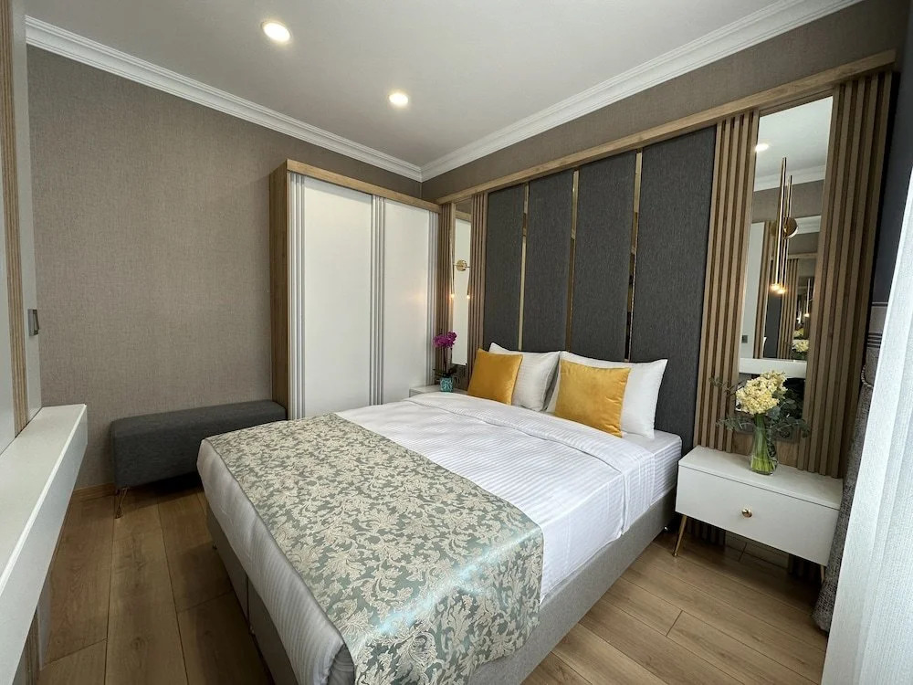 H&L Suites