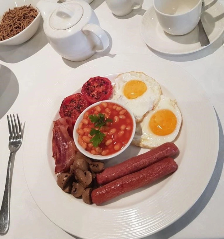 Отель De James Hotels and Suites
