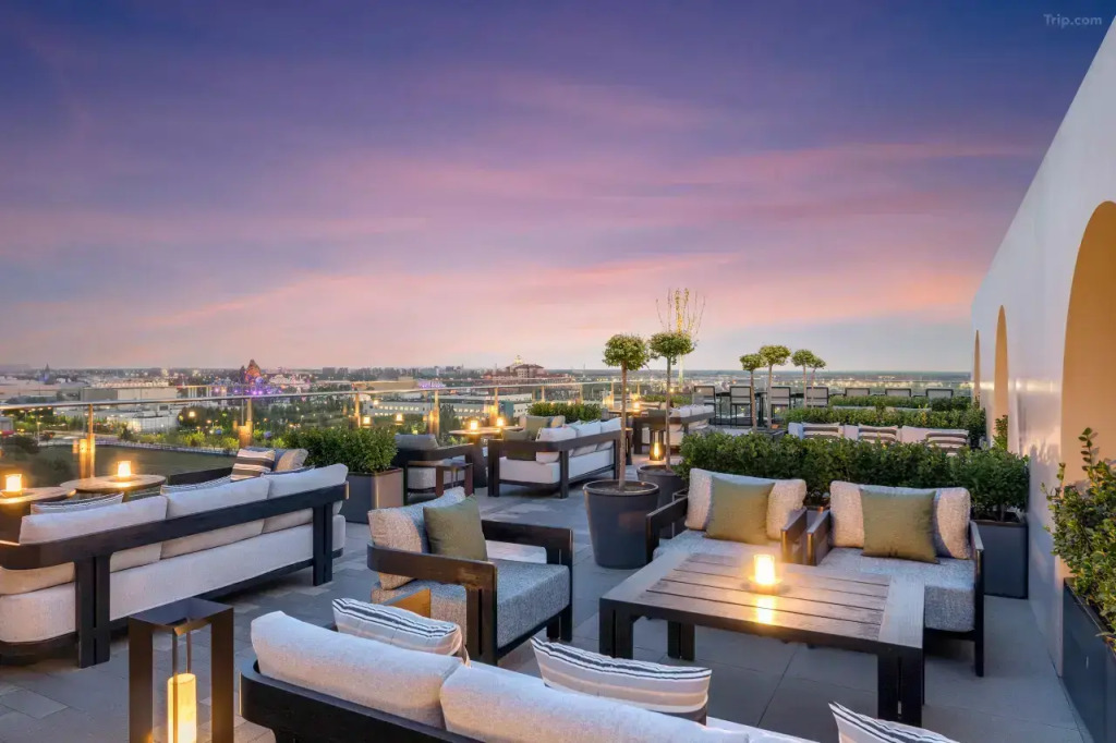Отель Crowne Plaza Beijing Tongzhou by IHG
