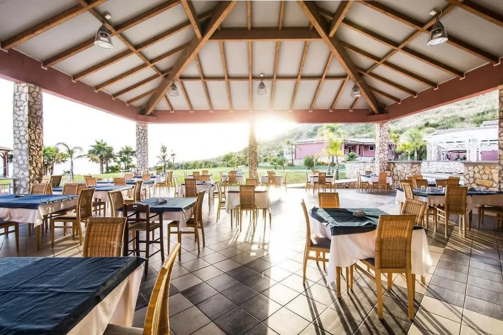 Hotel Nelema Bay Arco Magno Resort