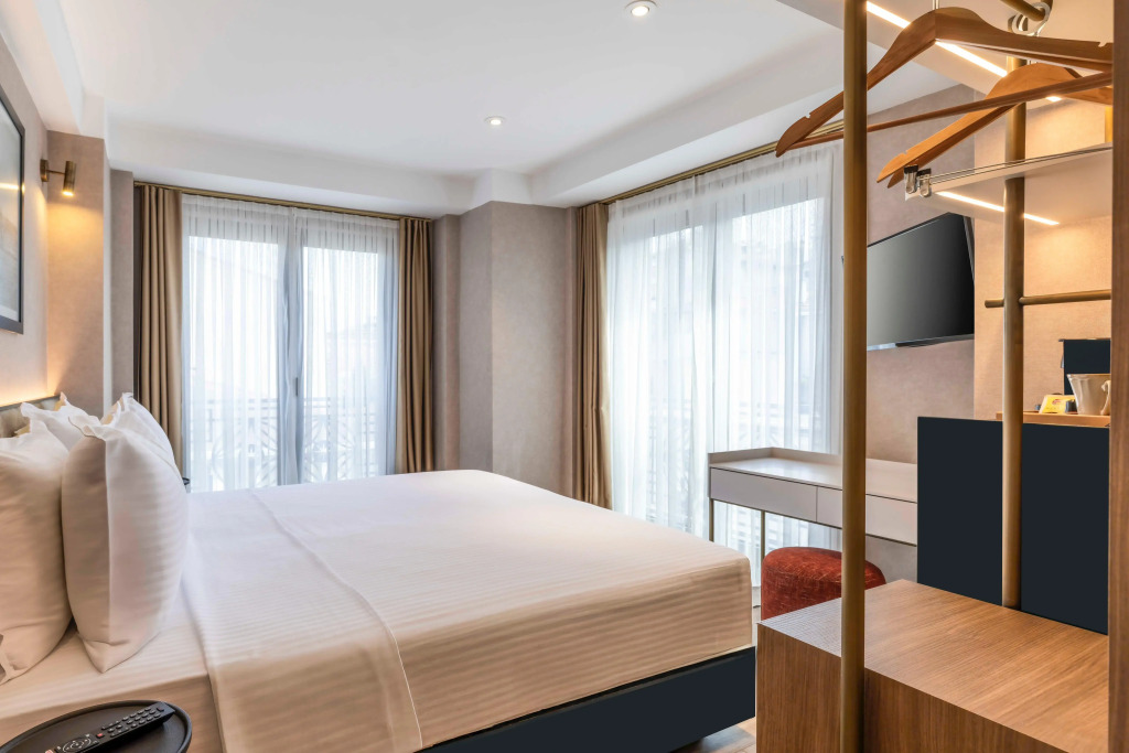 Emilion Hotel