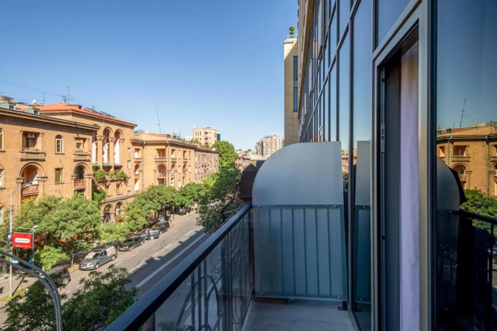 Holiday Inn Yerevan - Republic Square by IHG