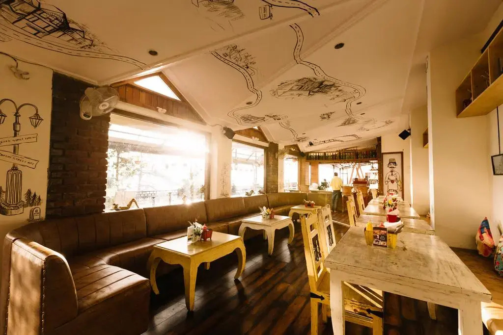 Hotel Willow Banks, Mall Road Shimla