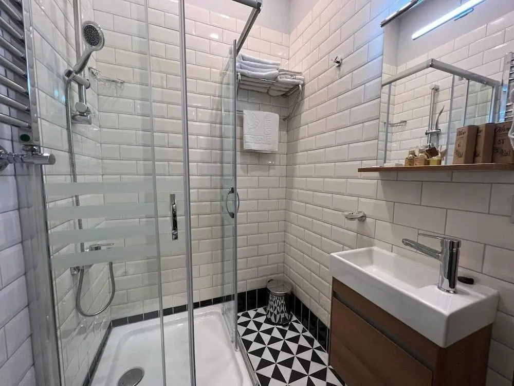 Grand Rafinn Boutique Hotel