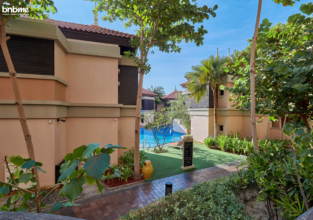 Апартаменты Bnbmehomes Apt in Palm Jumeriah spacious patio - G13