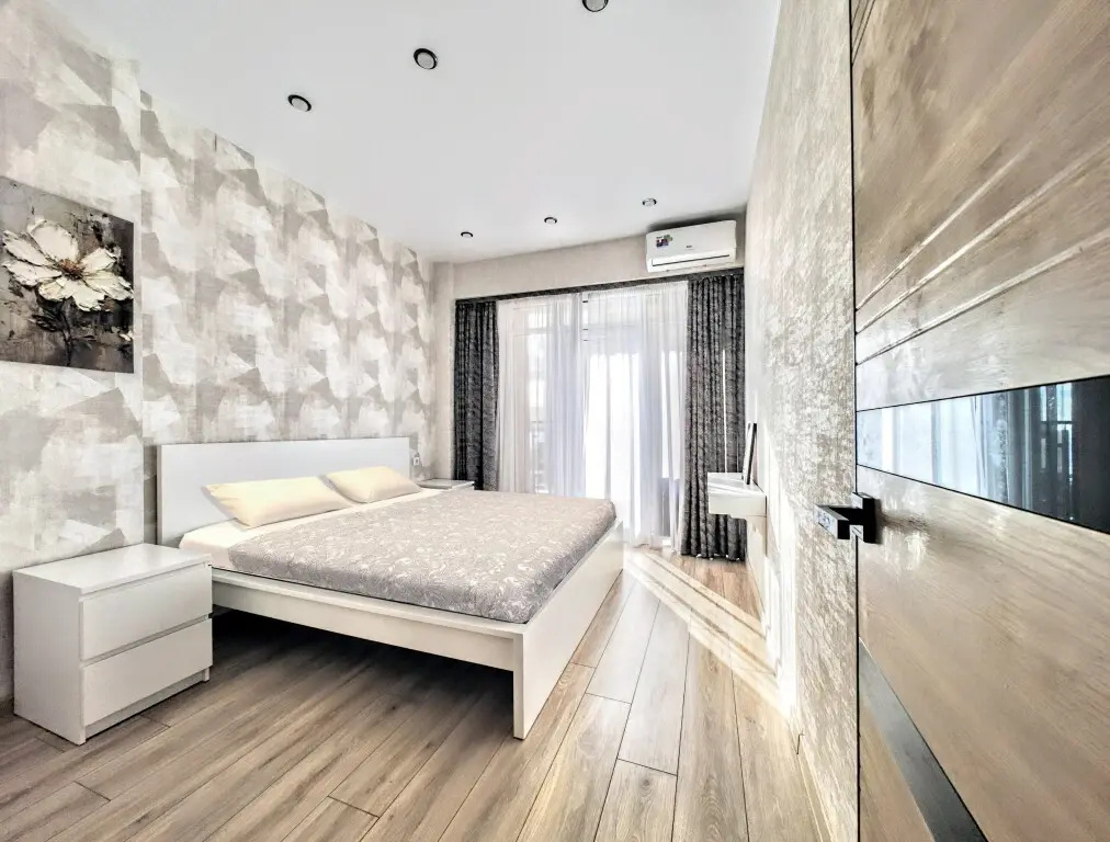 Апартаменты M Apartments SvetlanaPark 2