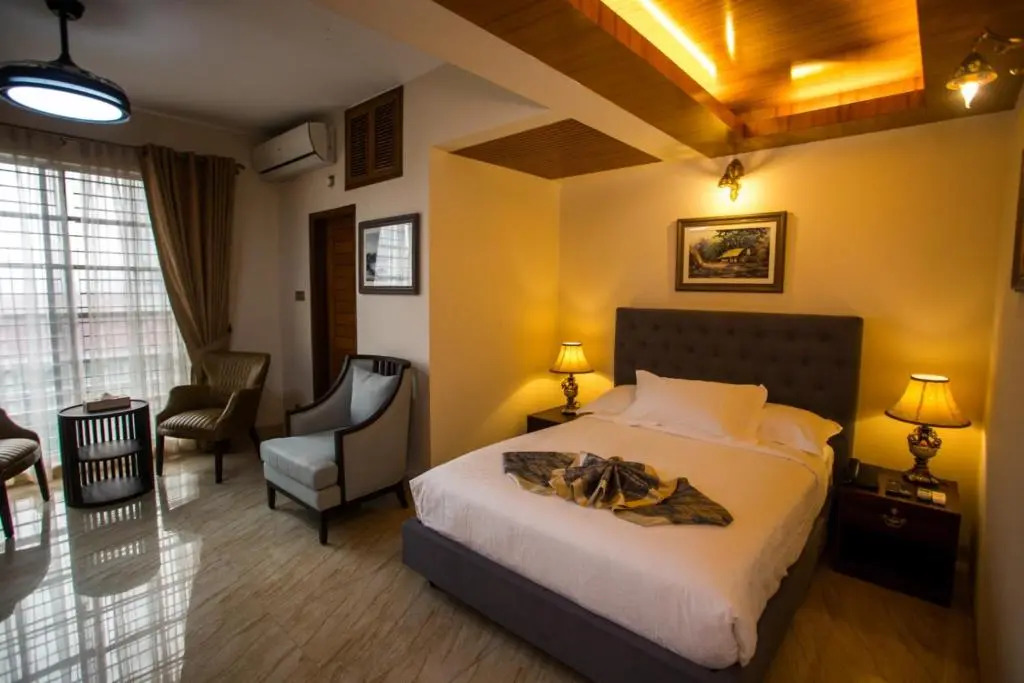 Shinepukur Suites
