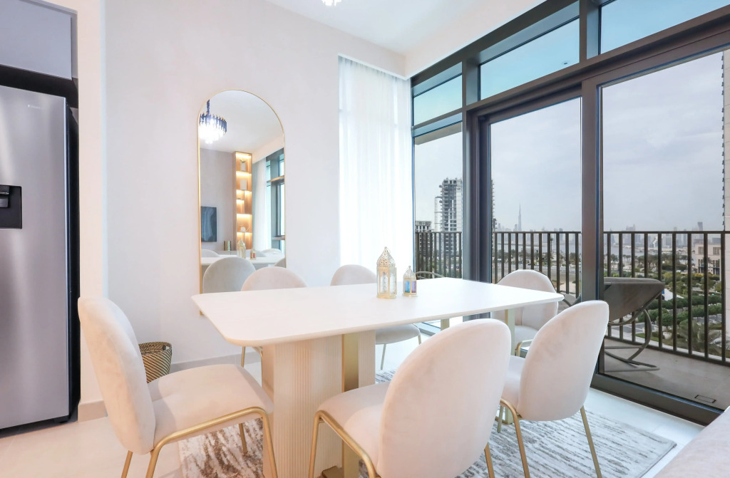 Апартаменты Elite LUX Holiday Homes - Dubai Creek Oasis: 2BR Luxe w/ Burj View