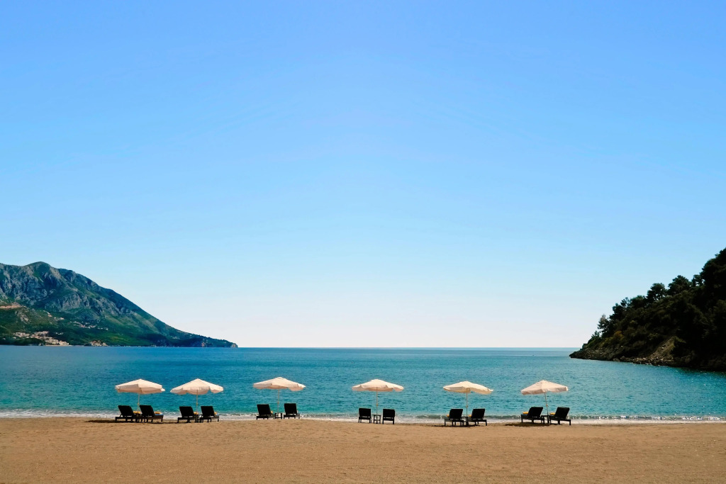 Отель Iberostar Waves Bellevue