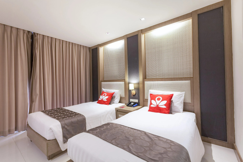 Отель ZEN Premium Marlin Plaza Patong