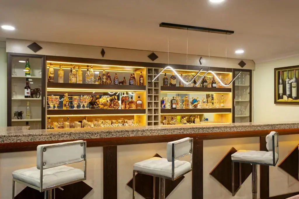 Lara Dinc Hotel