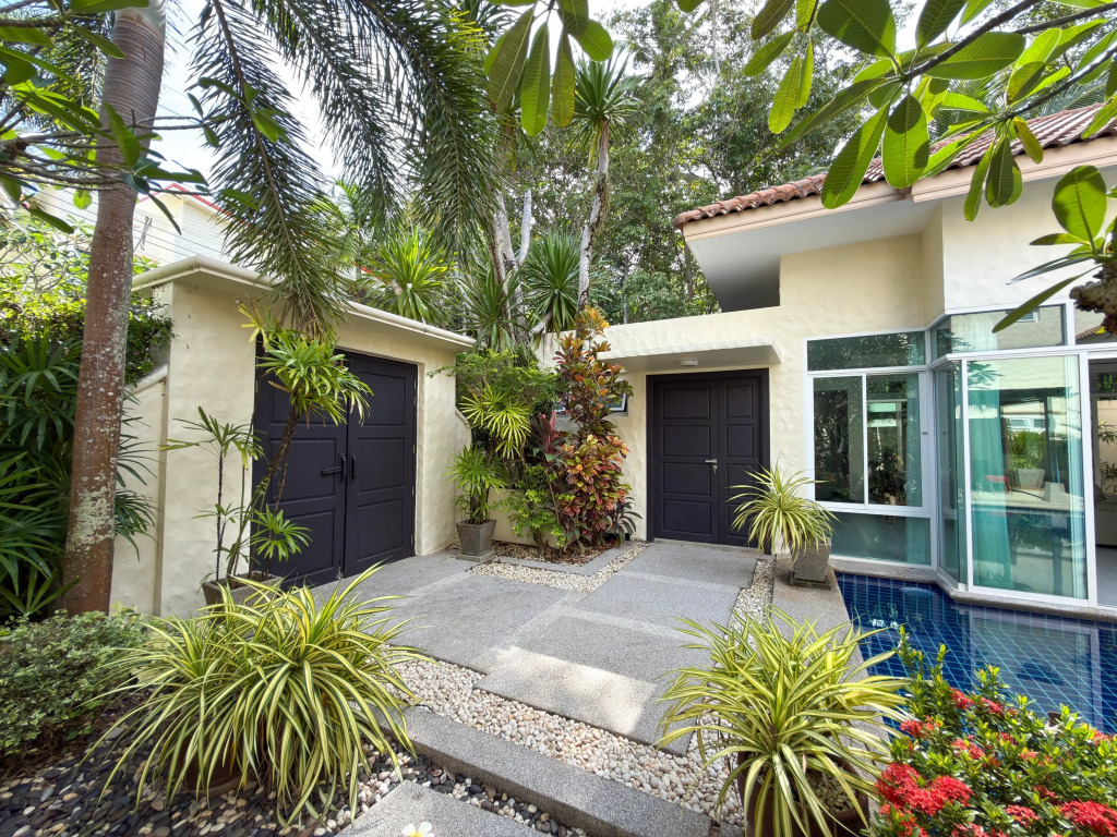 Вилла Nai Harn Family Pool 4 bdr