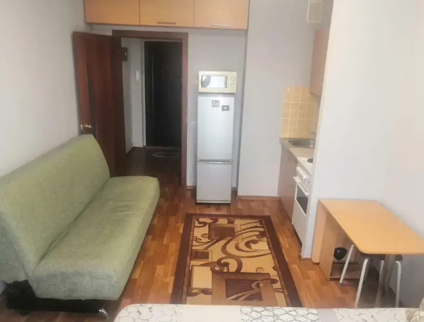 Квартира студия на улице Тюленина 21