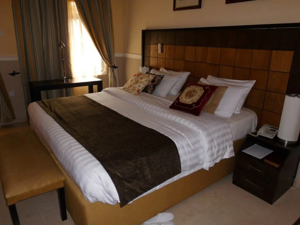 Nesville Suites