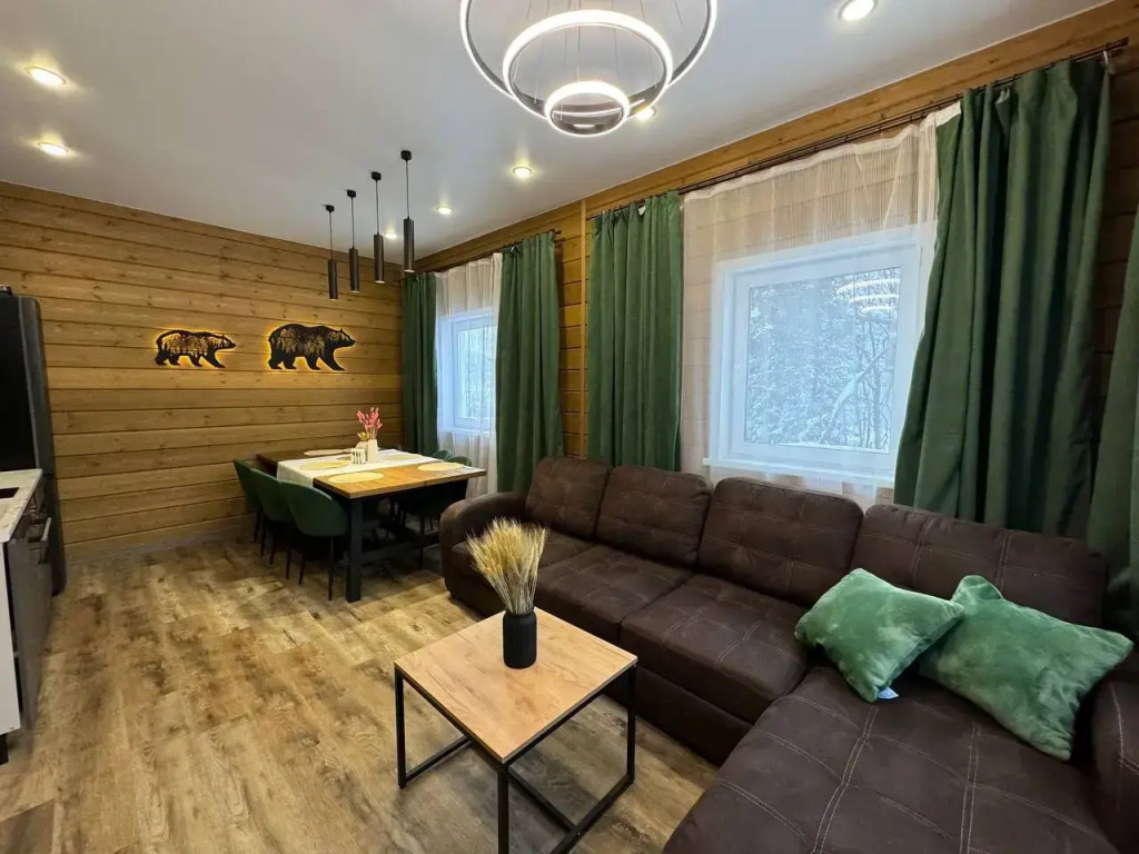 Частный дом Сибирь House 3х комн. Гостевой дом рядом с сектором А и Б