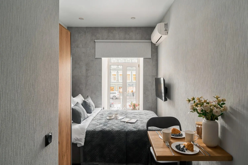 Апартаменты SMART LOFTS | Silk | 5 мин от метро Бауманская | Исторический дом