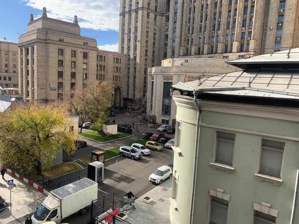 Квартира в центре Москвы с видом на МИД